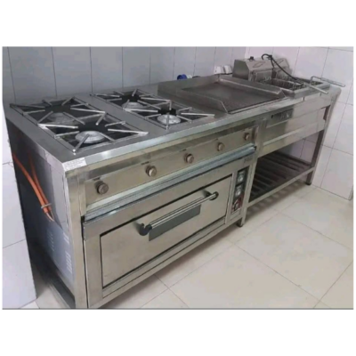 Commercial Cooking Range – 4 Burner, Griddle, Double Fryer & Oven